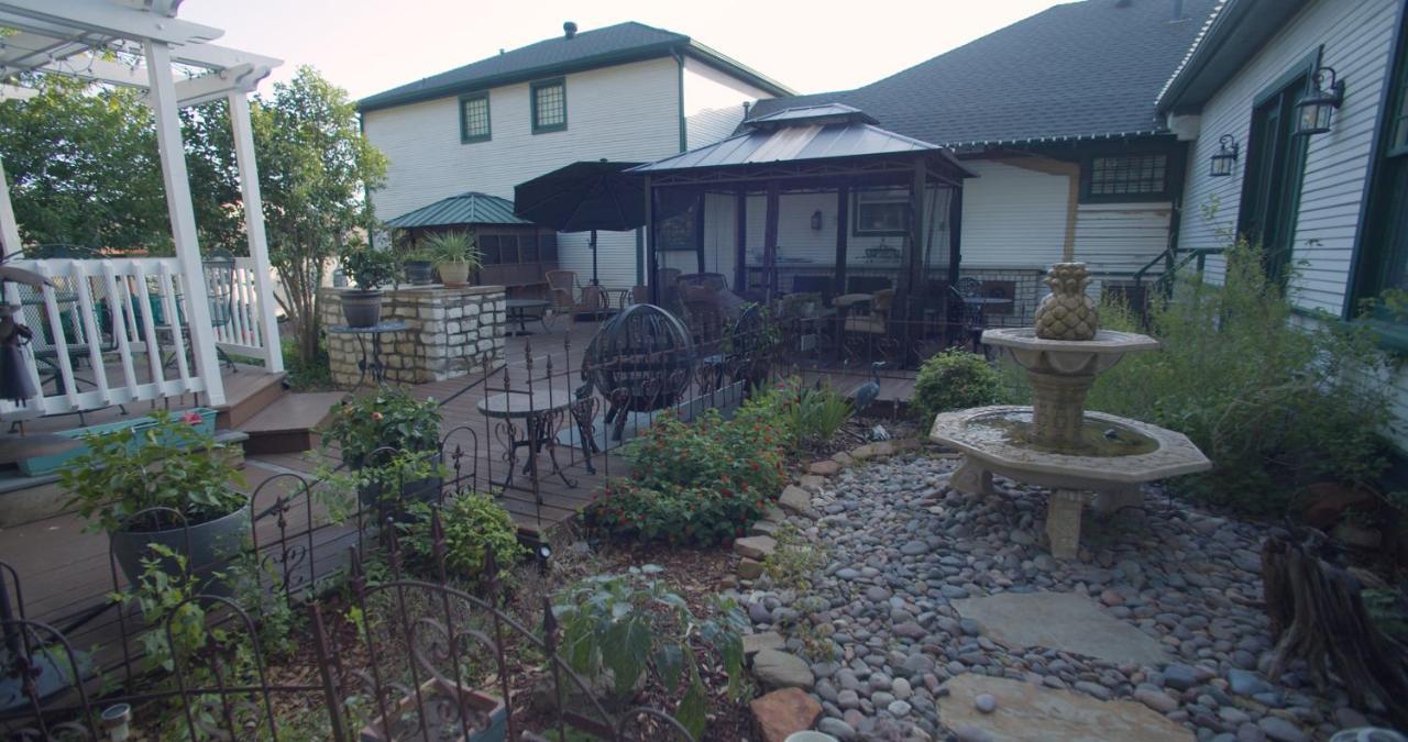 Granbury Gardens Bed And Breakfast Kültér fotó