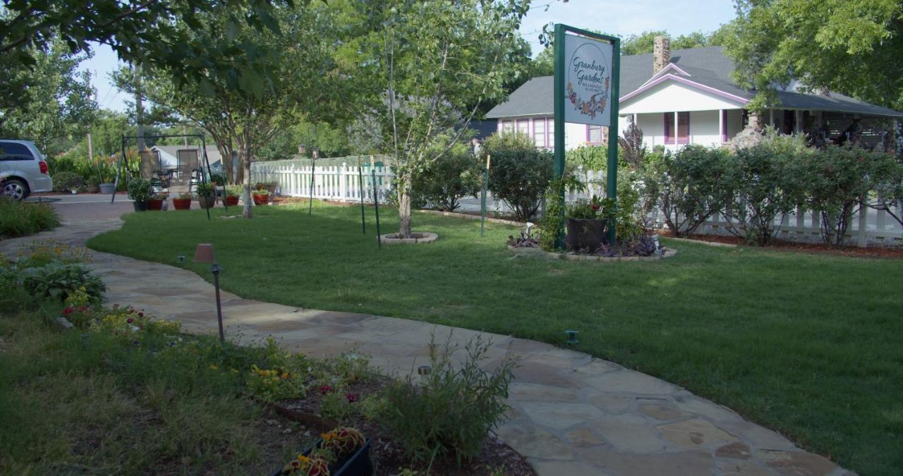 Granbury Gardens Bed And Breakfast Kültér fotó