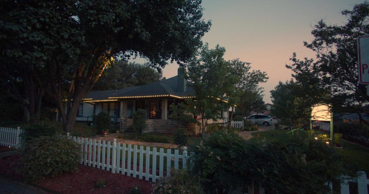 Granbury Gardens Bed And Breakfast Kültér fotó