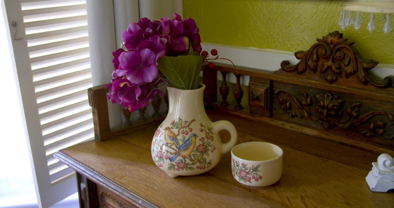 Granbury Gardens Bed And Breakfast Kültér fotó